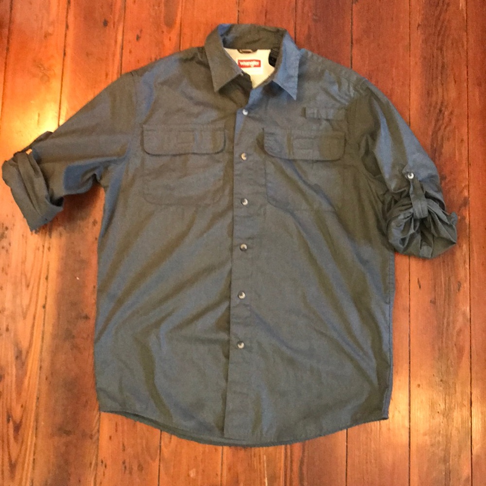 Wrangler button down shirt